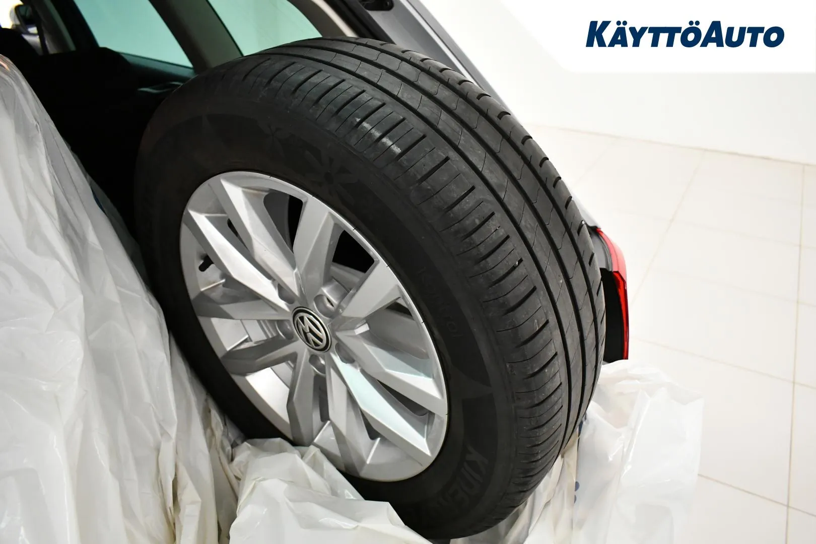 VOLKSWAGEN Passat JKF-344 carousel image