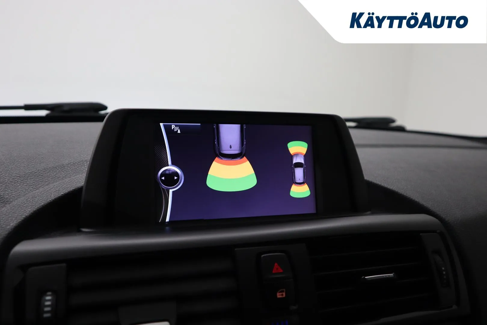 BMW 118 NIL-301 carousel image