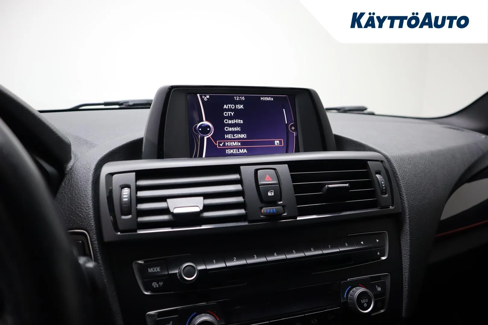 BMW 118 NIL-301 carousel image