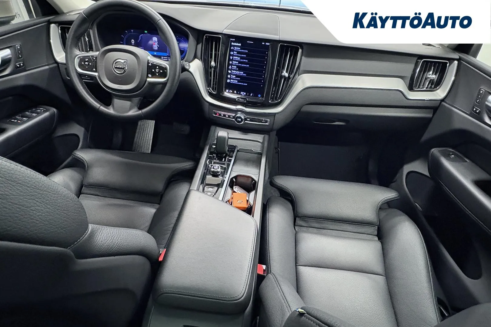 VOLVO XC60 FRH-321 carousel image