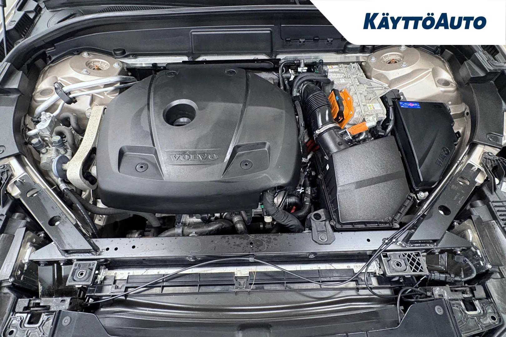 VOLVO XC60 FRH-321 carousel image