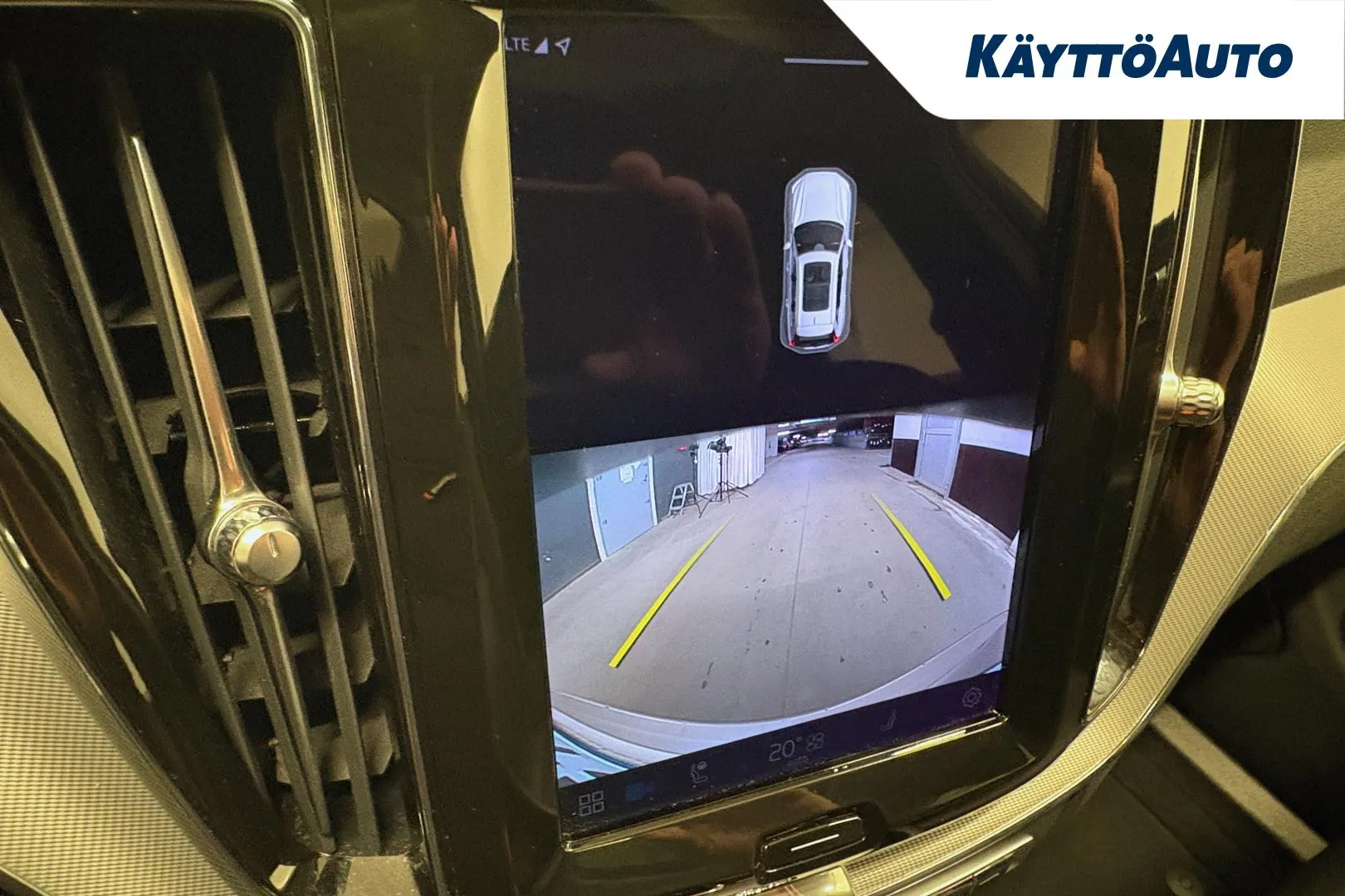 VOLVO XC60 FRH-321 carousel image