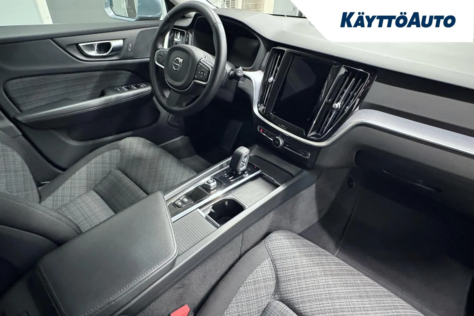 VOLVO V60 FRI-464 carousel image