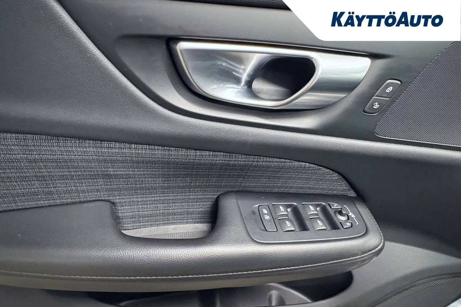 VOLVO V60 FRI-464 carousel image