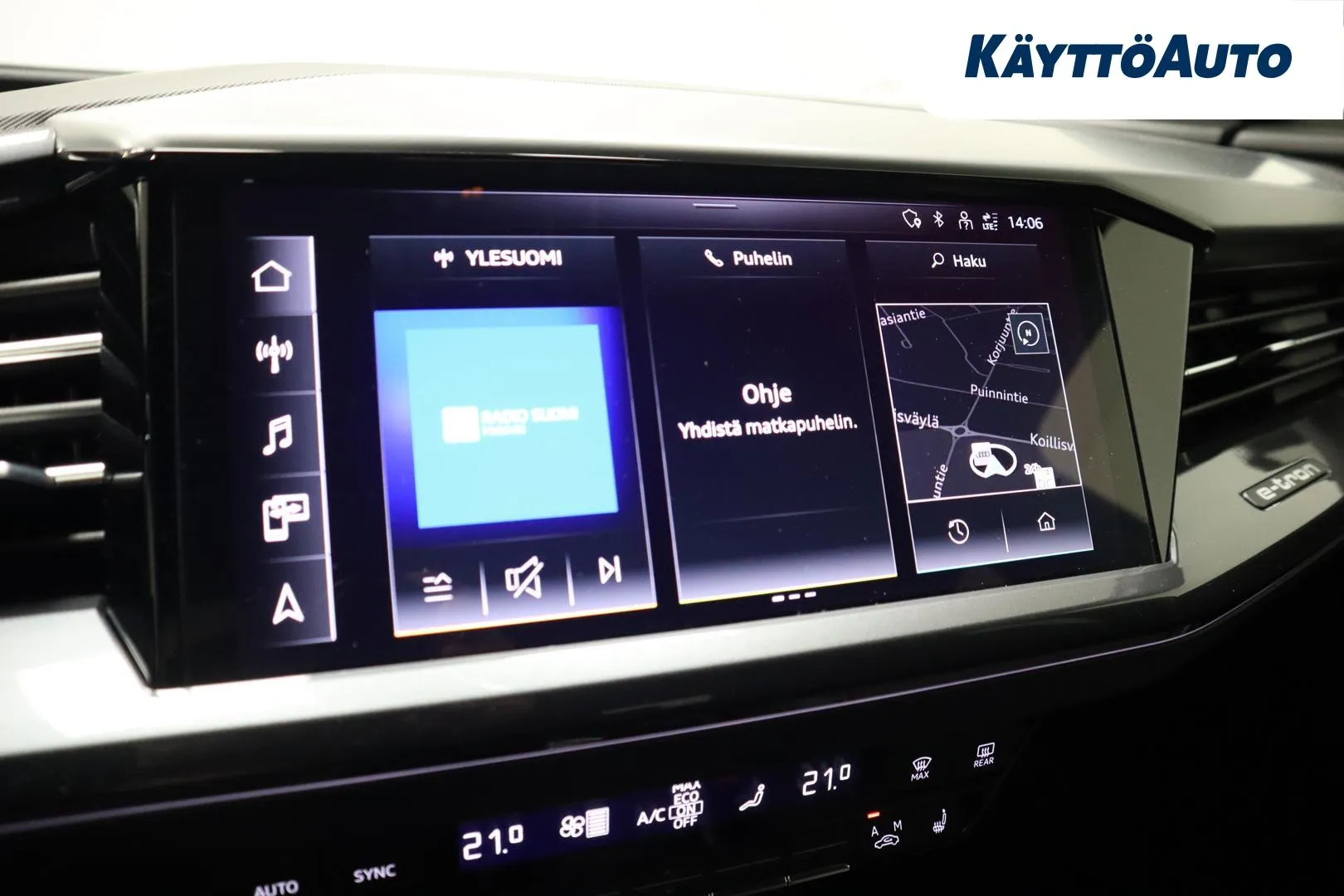 AUDI Q4 e-tron YMA-506 carousel image