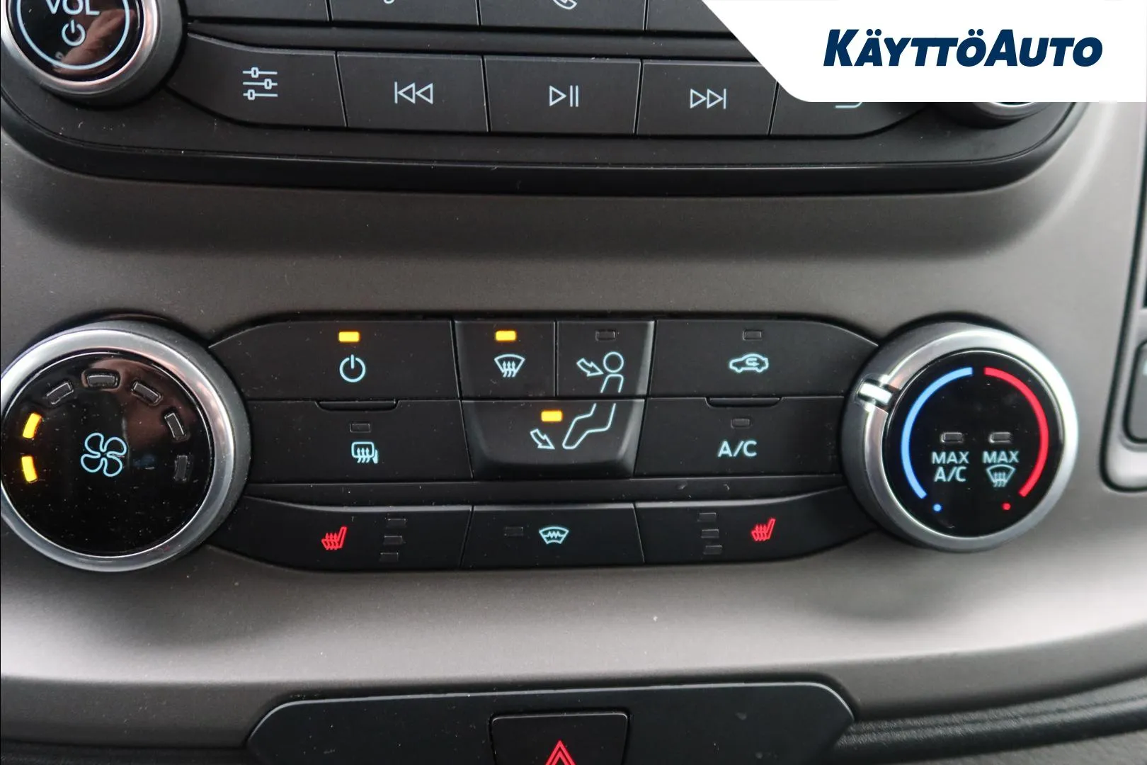 Ford Transit XSS-605 carousel image