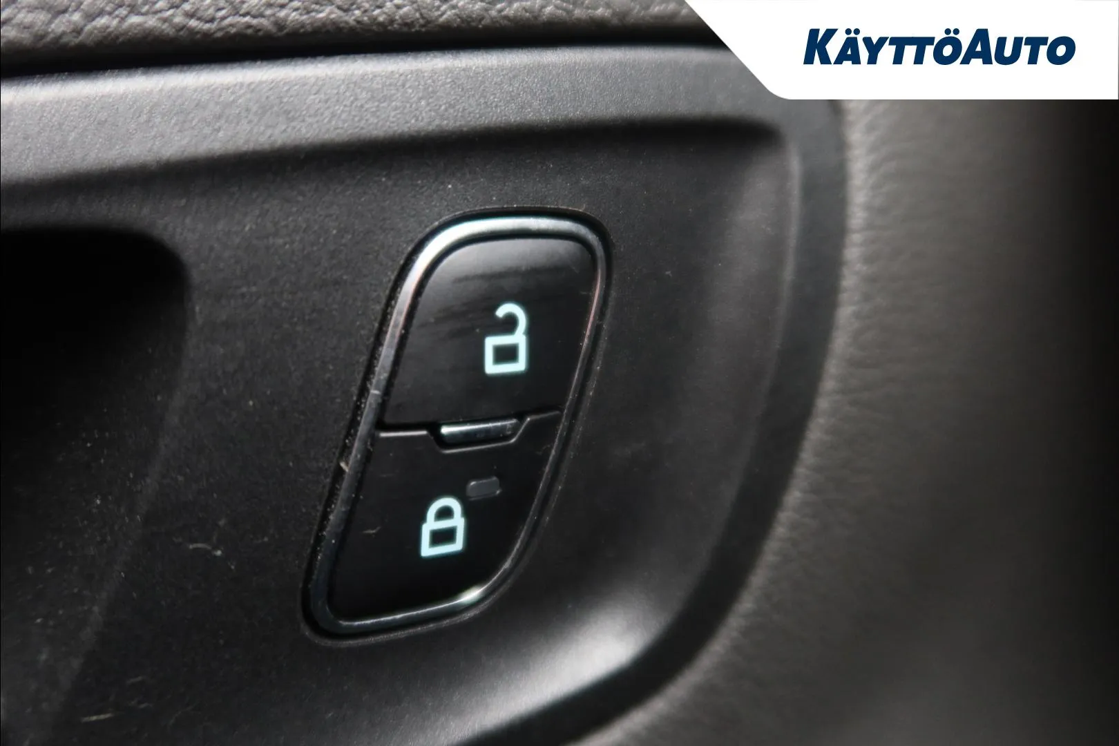 Ford Transit XSS-605 carousel image