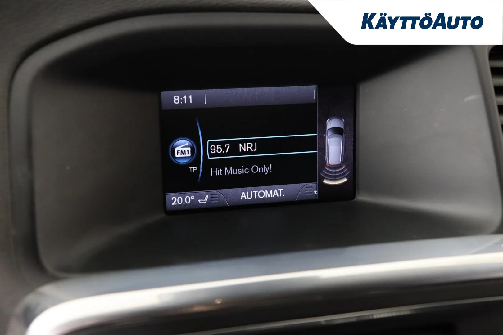 VOLVO V60 LMN-611 carousel image