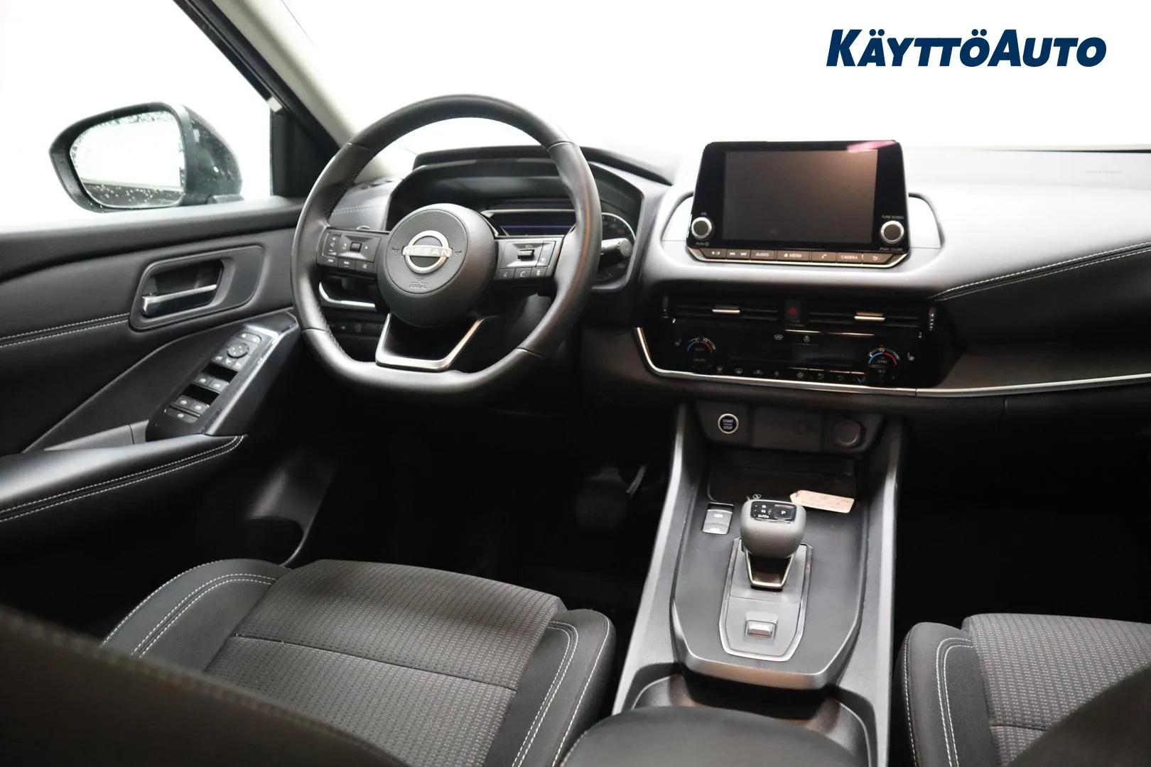 Nissan Qashqai RVZ-443 carousel image