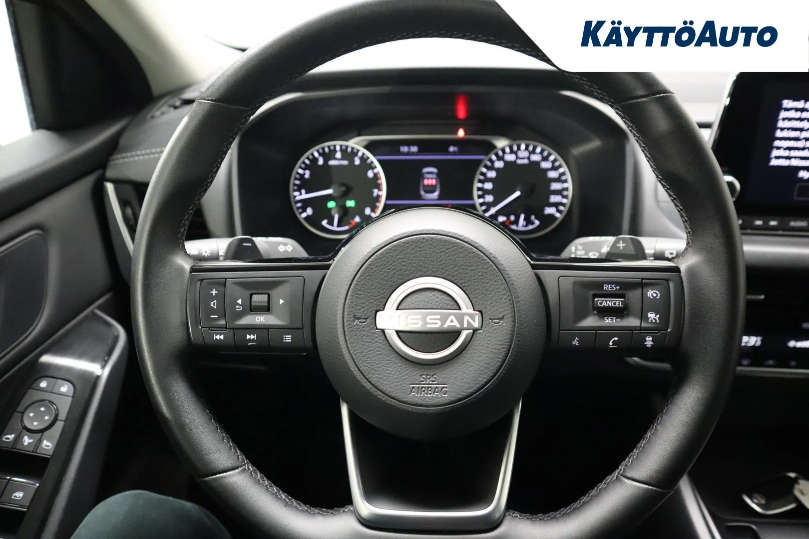 Nissan Qashqai RVZ-443 carousel image