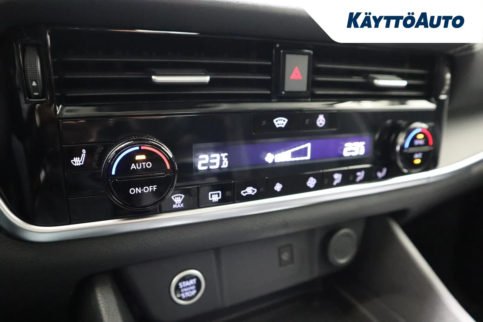 Nissan Qashqai RVZ-443 carousel image