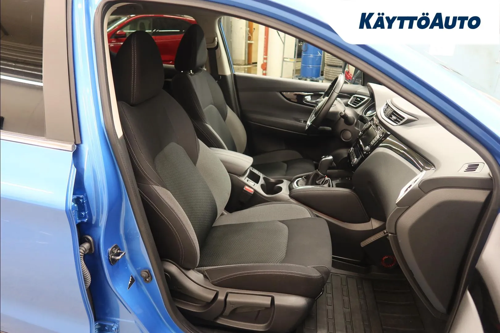 Nissan Qashqai CNY-291 carousel image