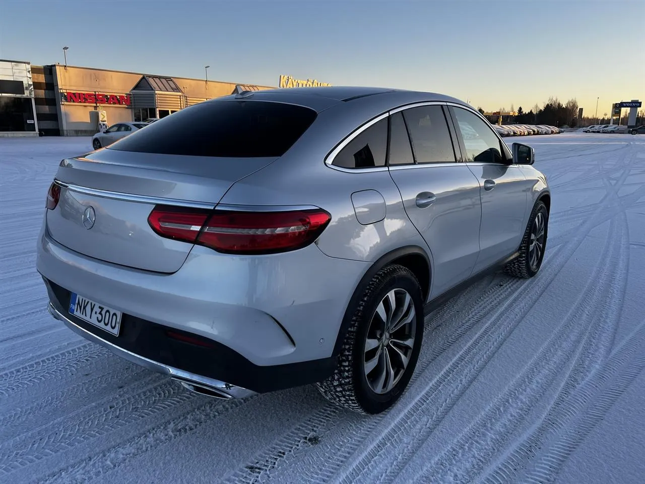 Mercedes-Benz GLE NKY-300 carousel image