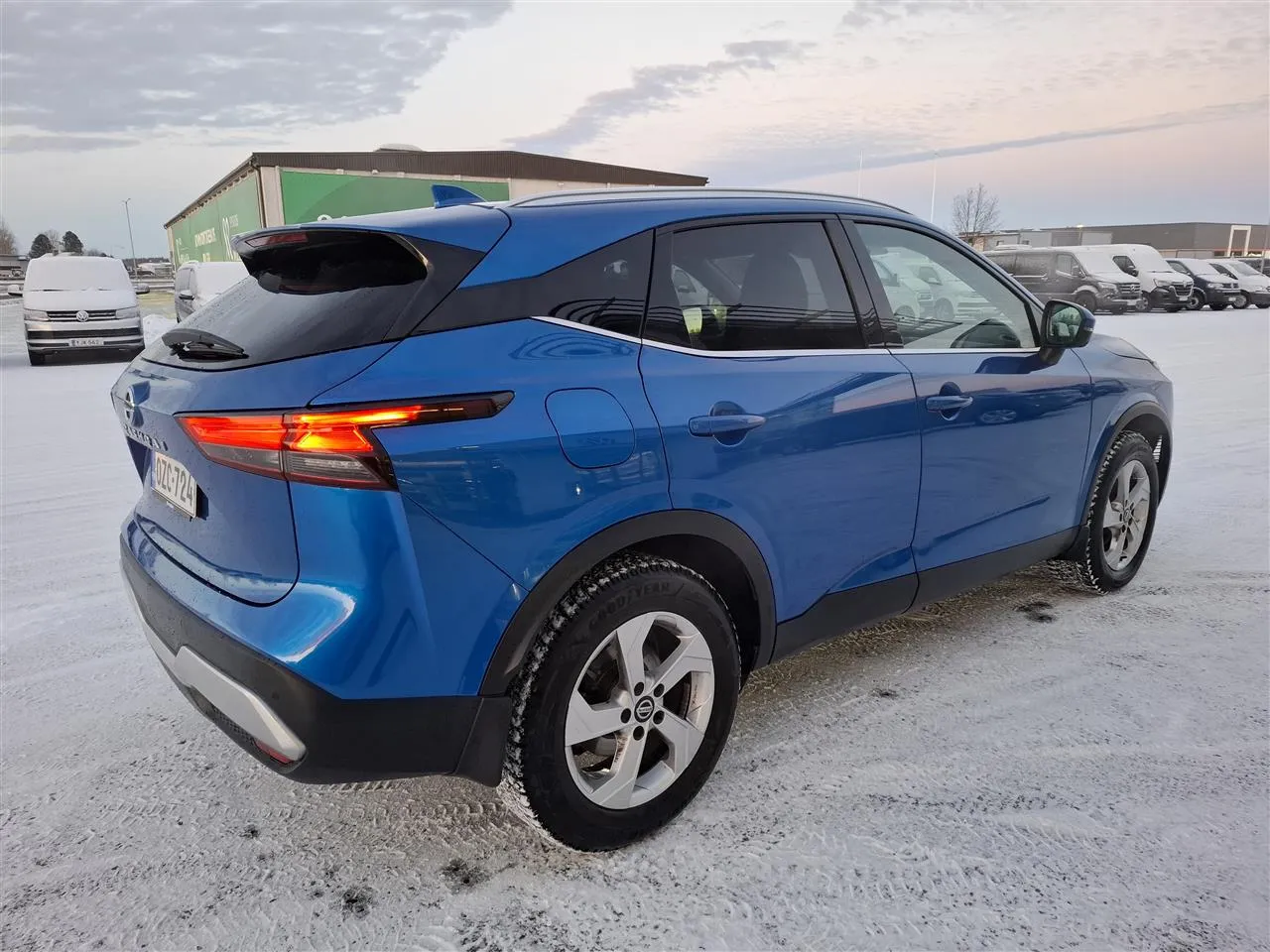 NISSAN Qashqai OZC-724 carousel image