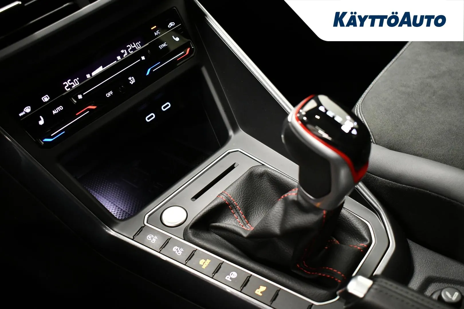 VOLKSWAGEN Polo ZOK-220 carousel image