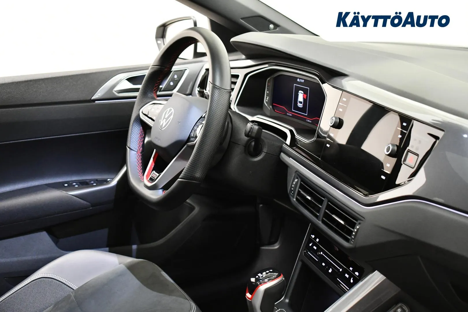 VOLKSWAGEN Polo ZOK-220 carousel image