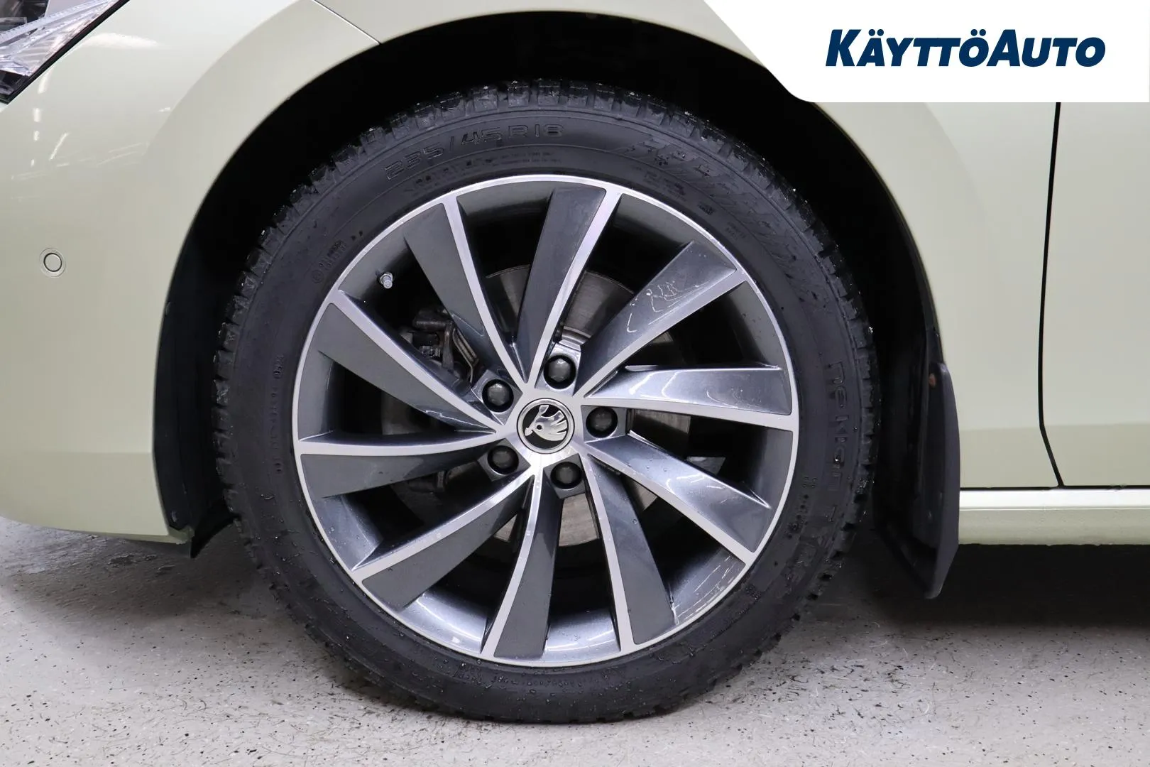 SKODA Superb XSR-442 carousel image