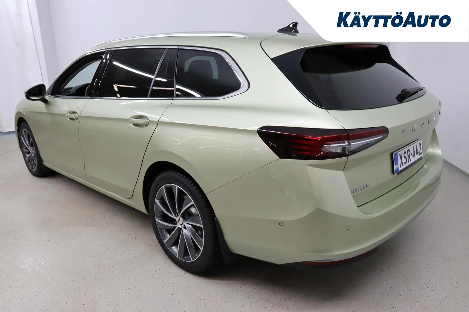 SKODA Superb XSR-442 carousel image