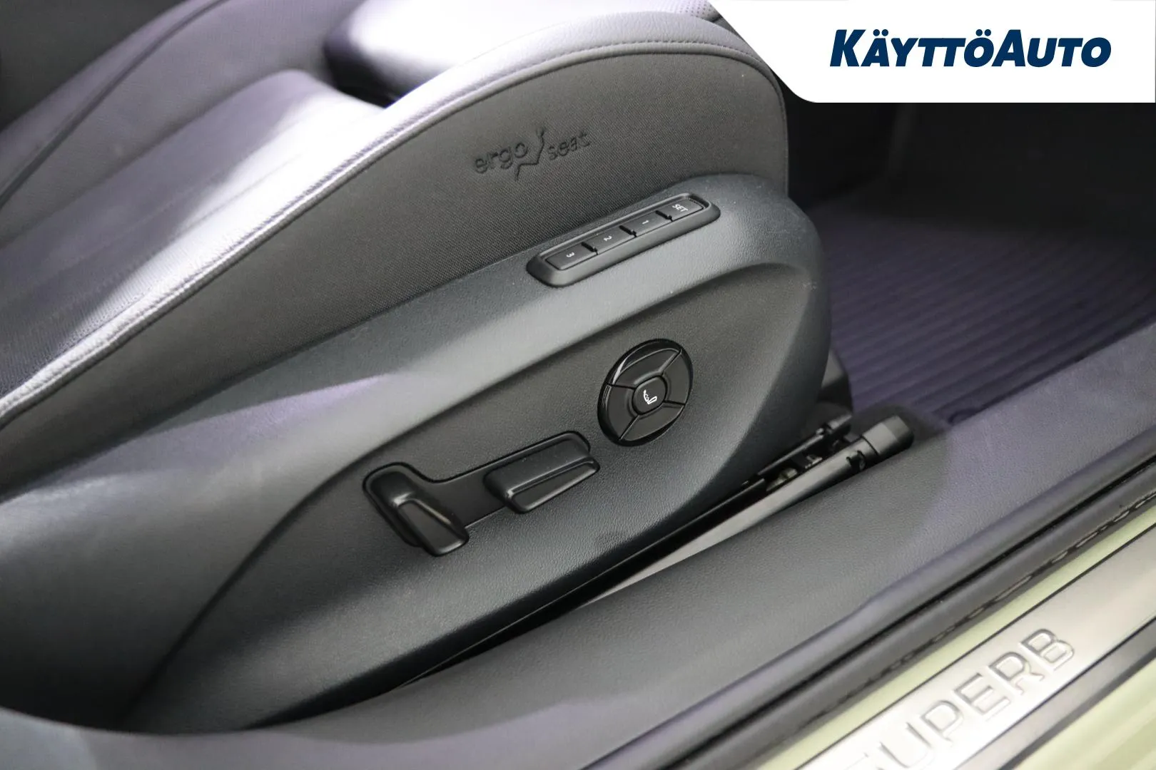 SKODA Superb XSR-442 carousel image