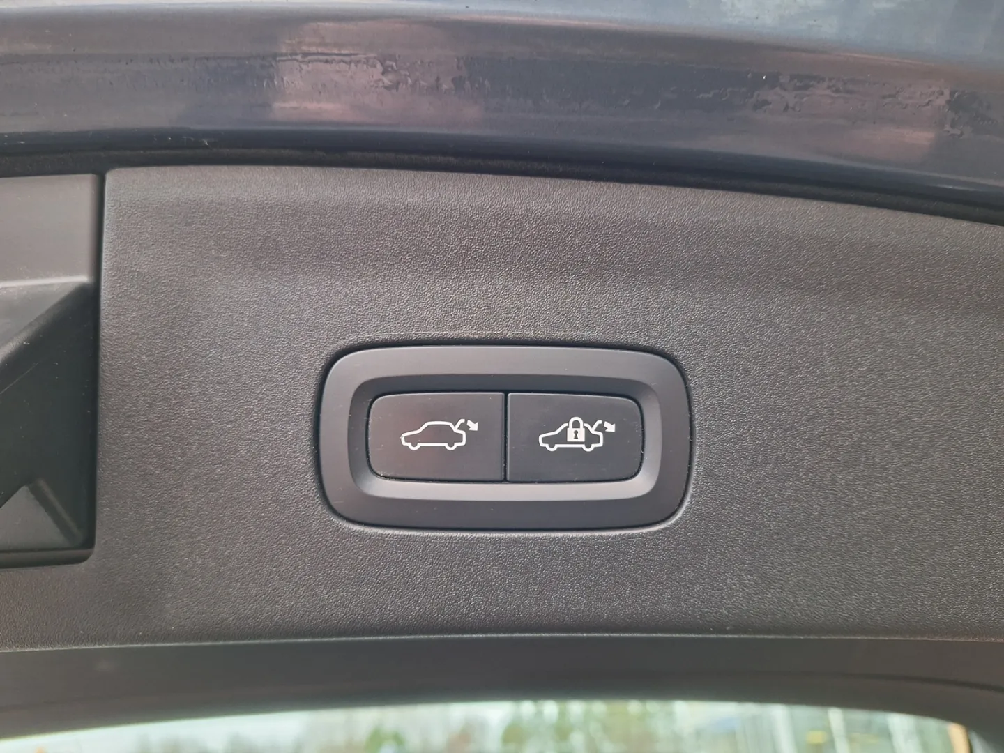 POLESTAR 2 NMX-562 carousel image