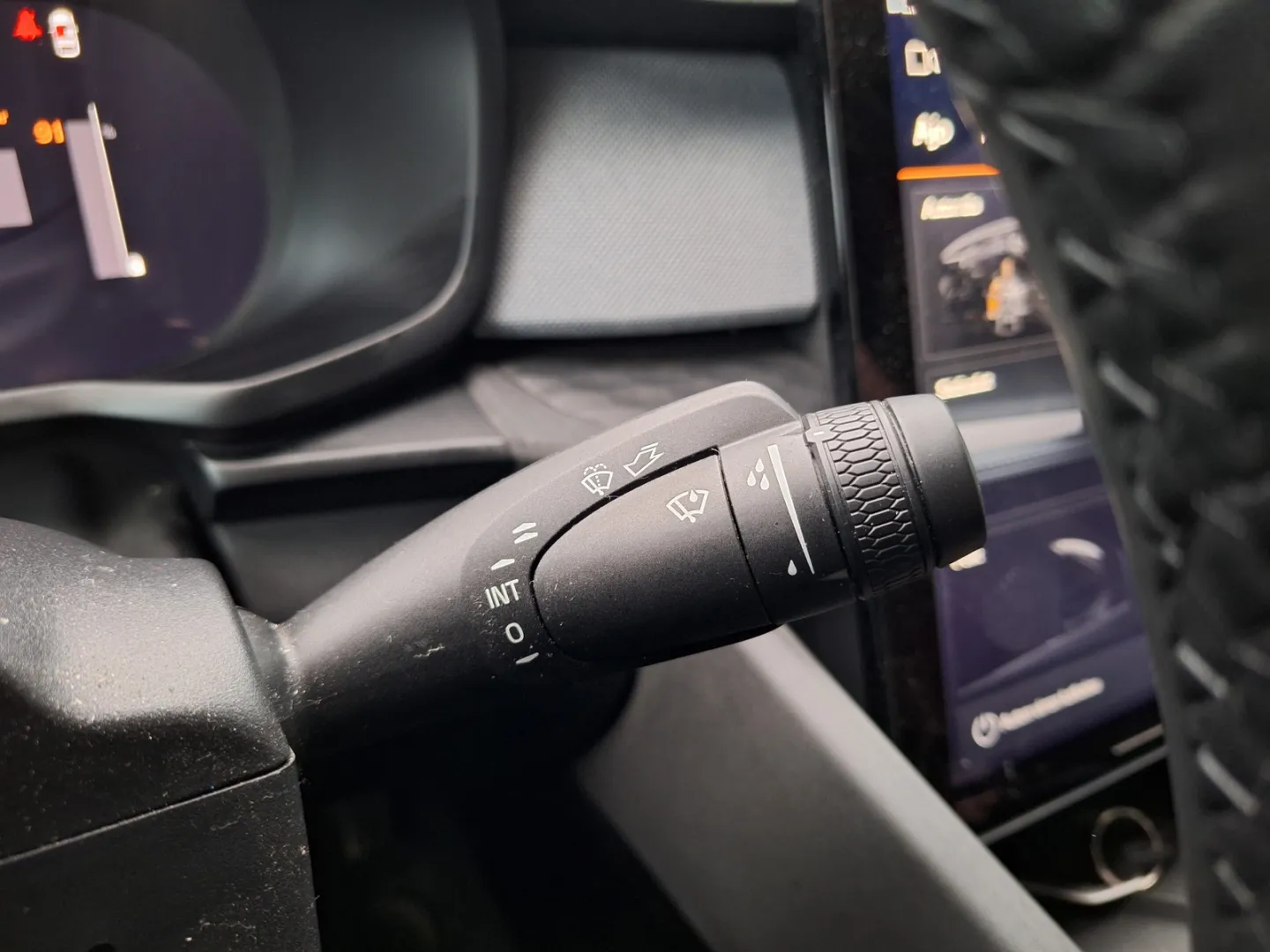 POLESTAR 2 NMX-562 carousel image