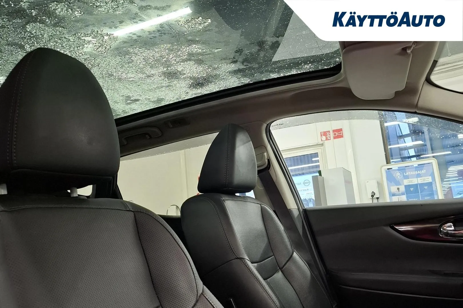 Nissan Qashqai XNU-134 carousel image