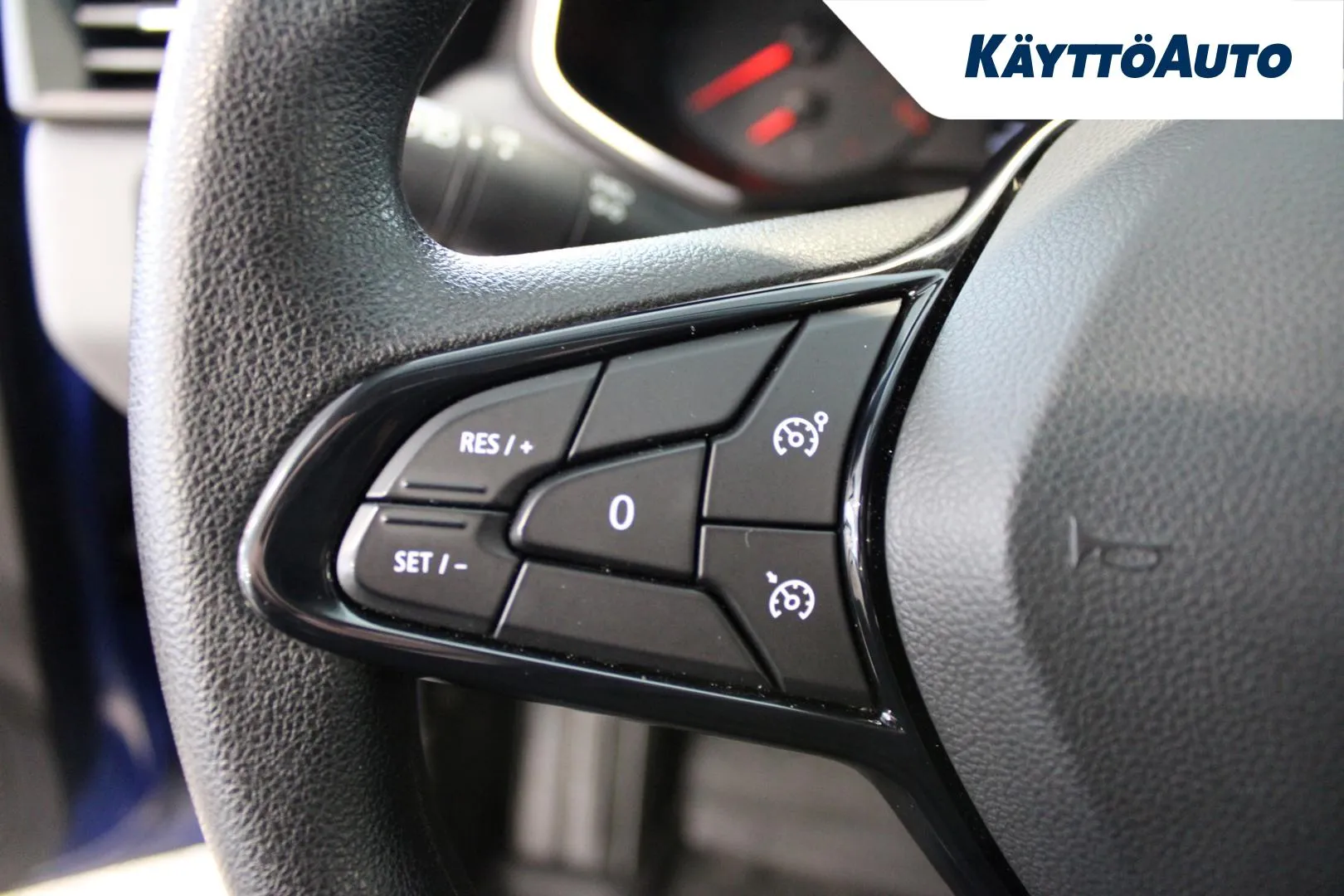 RENAULT Clio JLR-411 carousel image