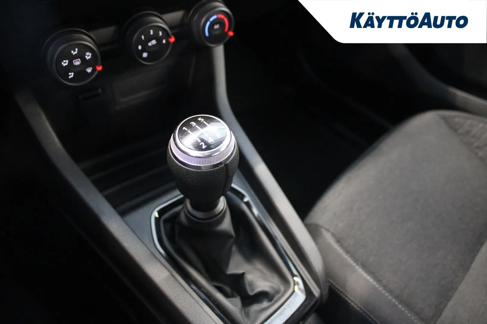 RENAULT Clio JLR-411 carousel image