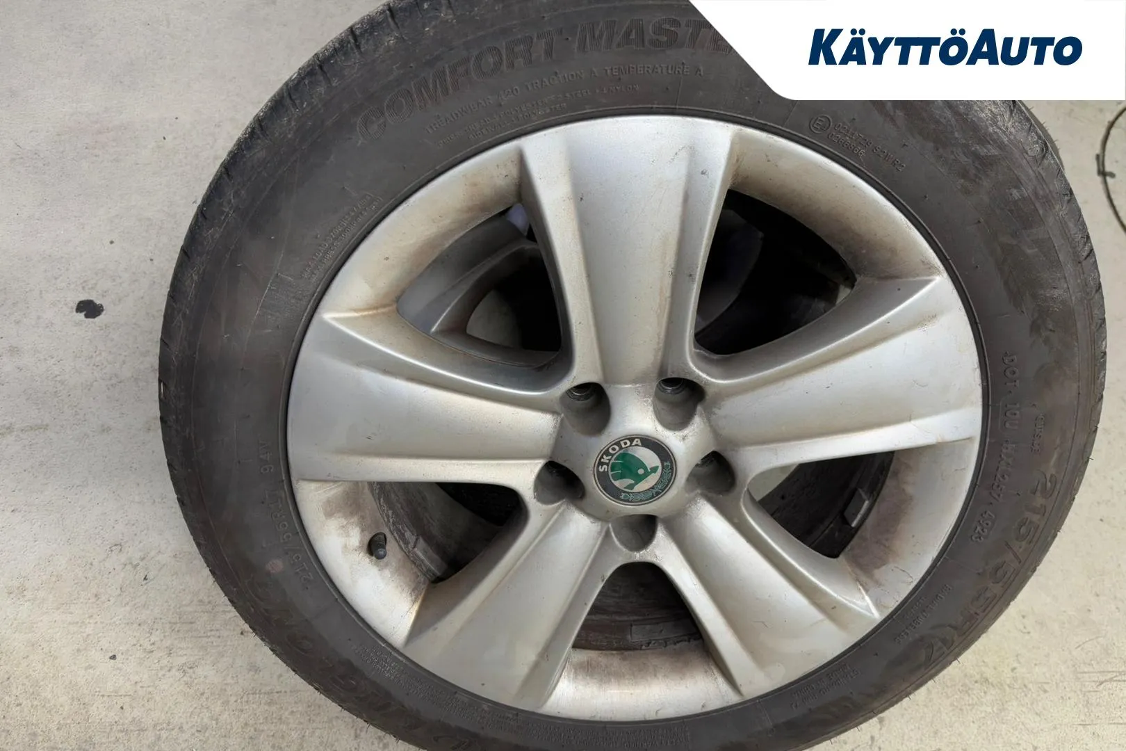 Skoda Yeti XUE-975 carousel image