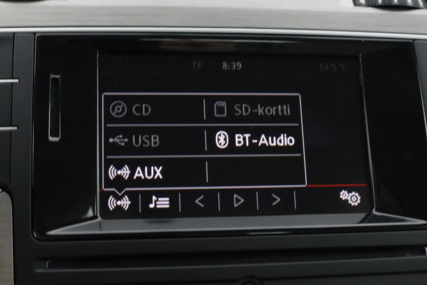 VOLKSWAGEN Golf XNP-899 carousel image