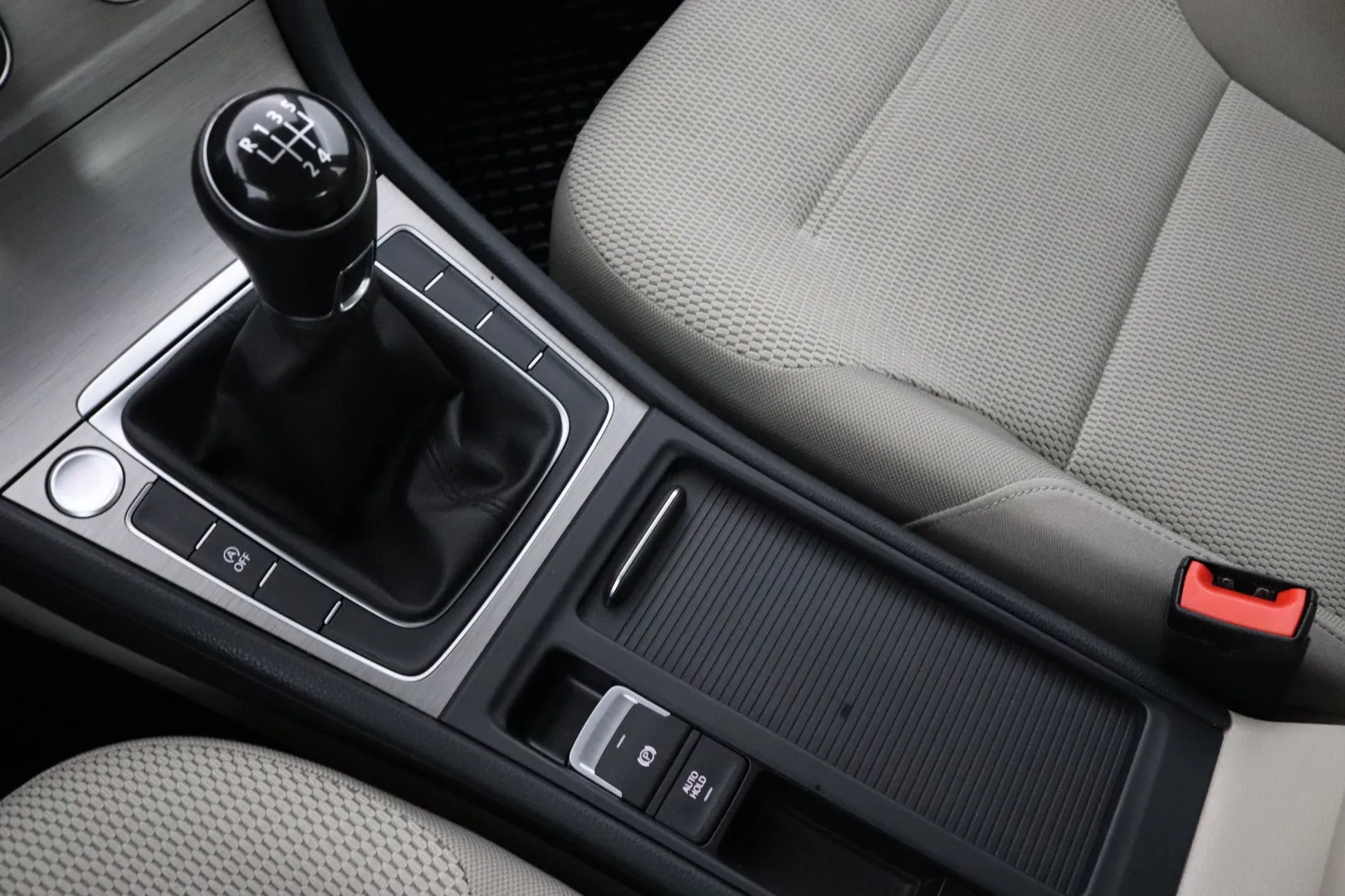 VOLKSWAGEN Golf XNP-899 carousel image