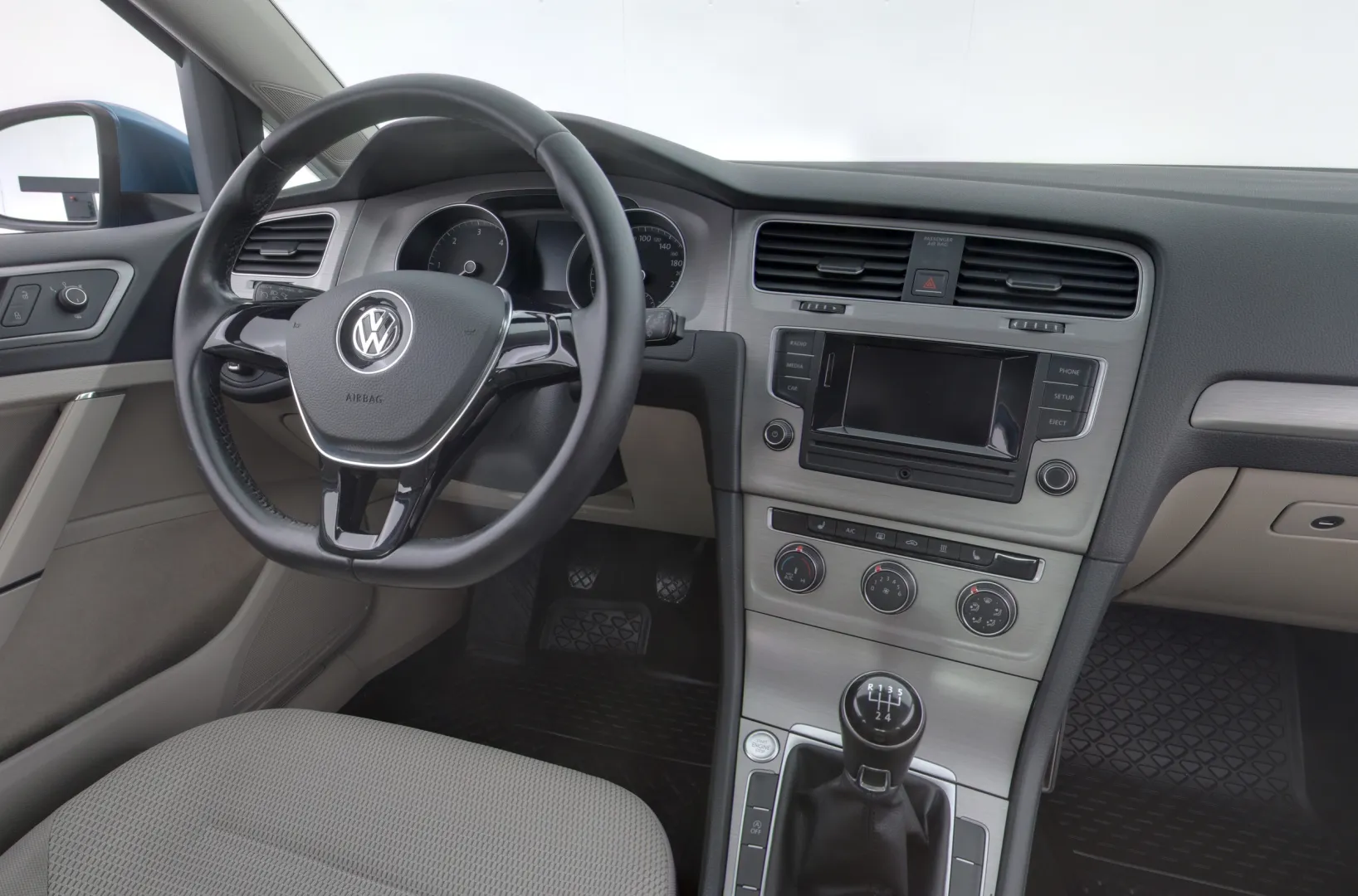 VOLKSWAGEN Golf XNP-899 carousel image