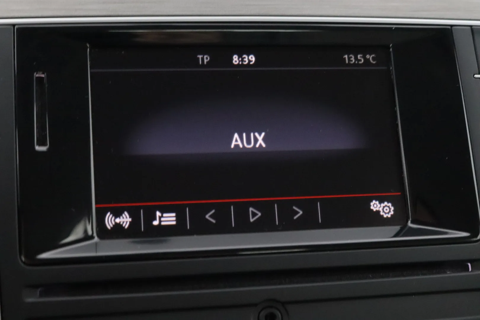 VOLKSWAGEN Golf XNP-899 carousel image