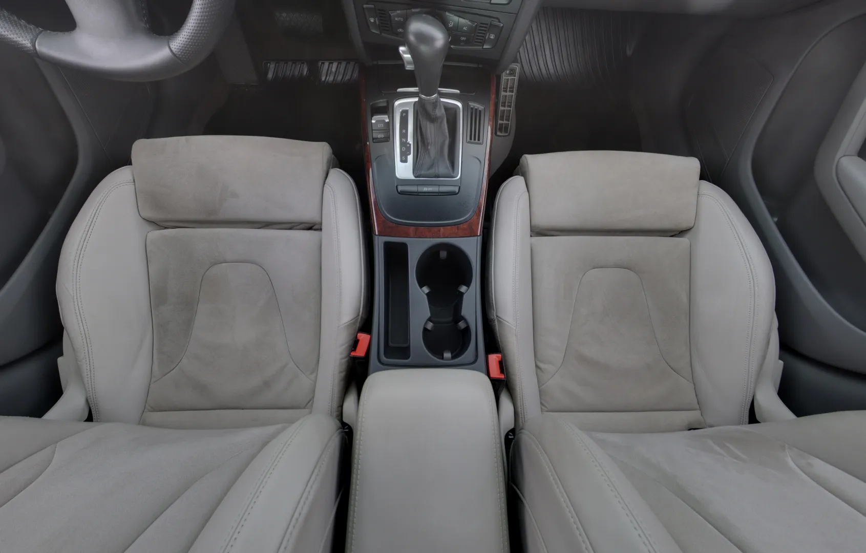 AUDI A5 TNZ-622 carousel image