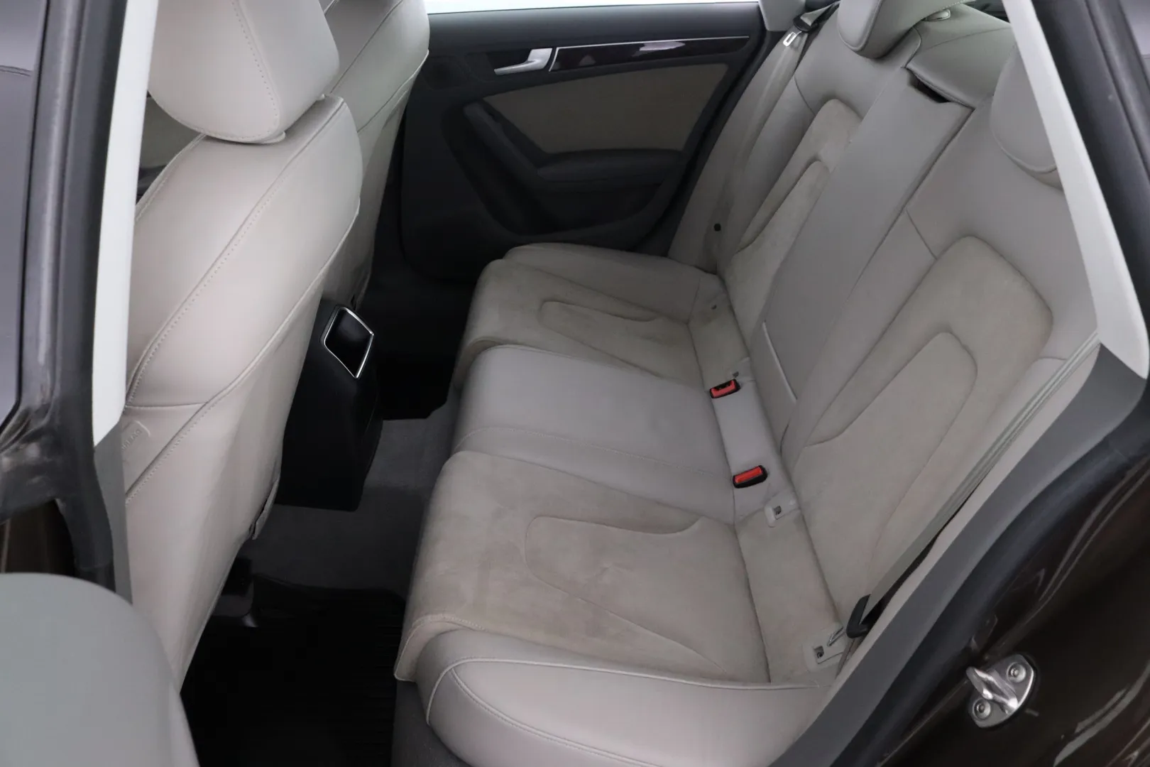 AUDI A5 TNZ-622 carousel image