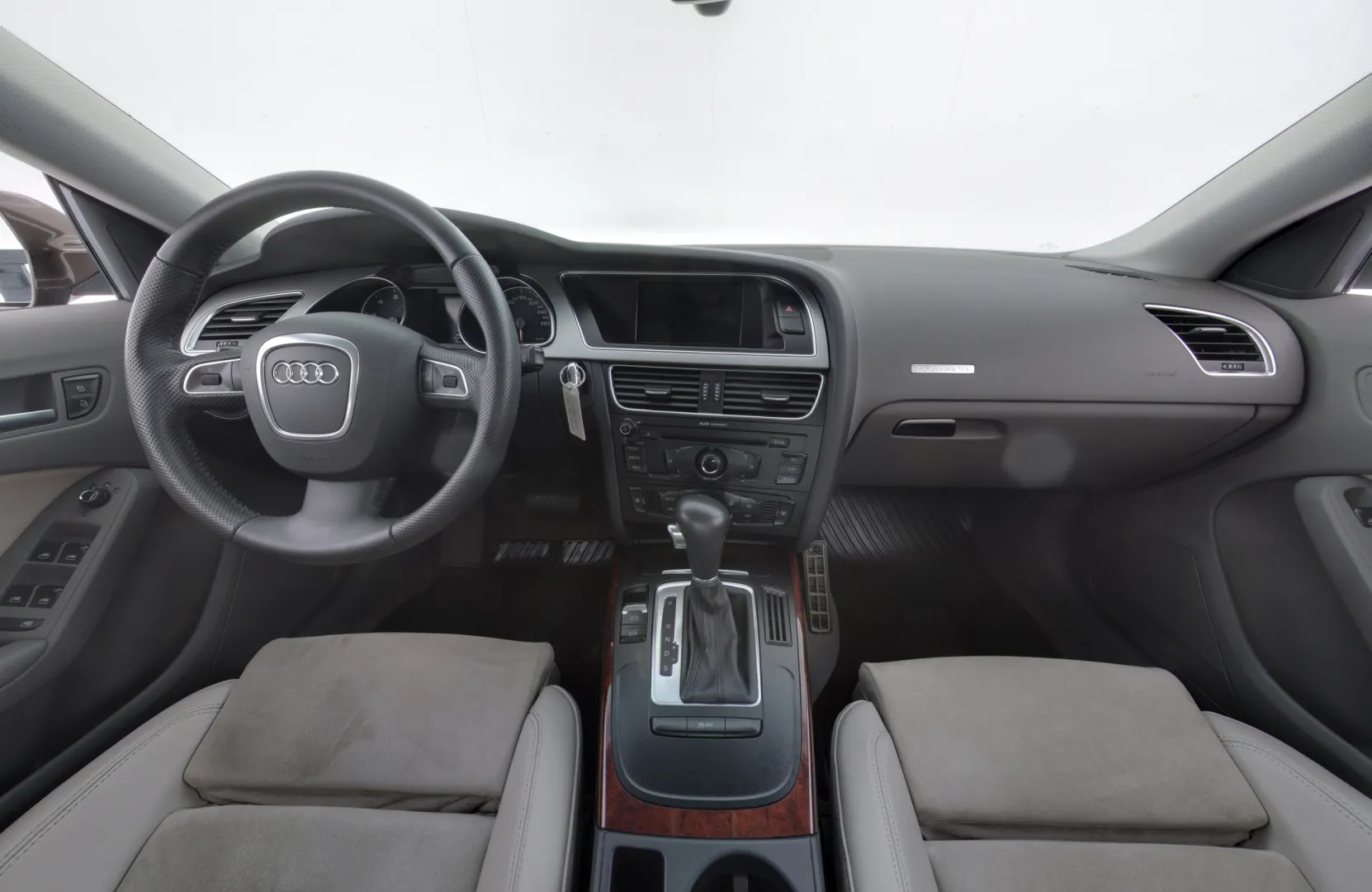 AUDI A5 TNZ-622 carousel image