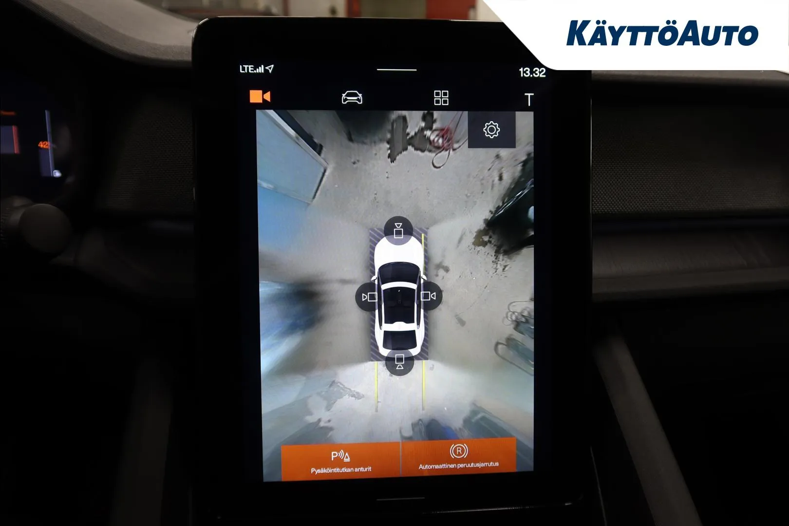 Polestar 2 ZOS-527 carousel image