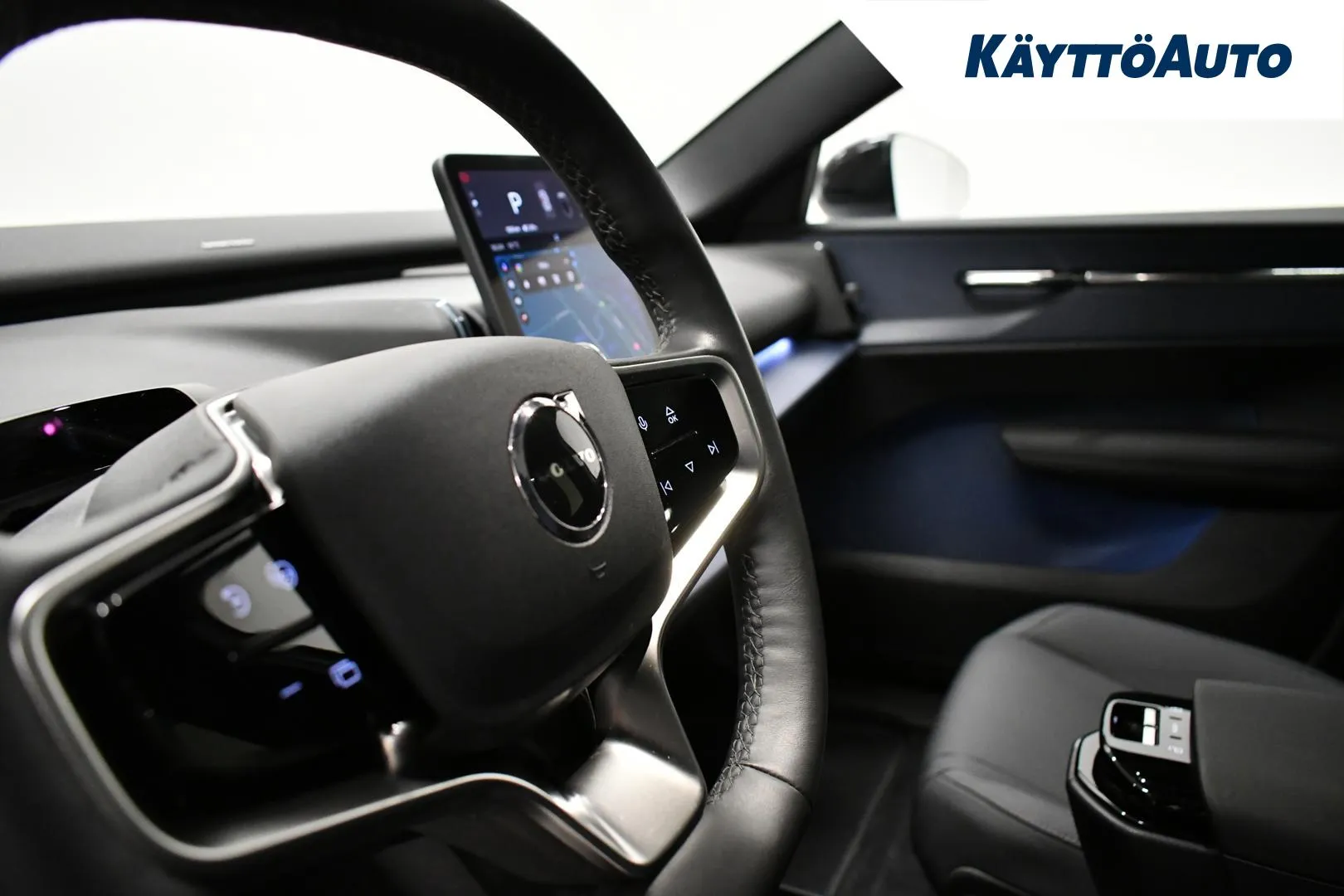 VOLVO EX30 NNR-337 carousel image