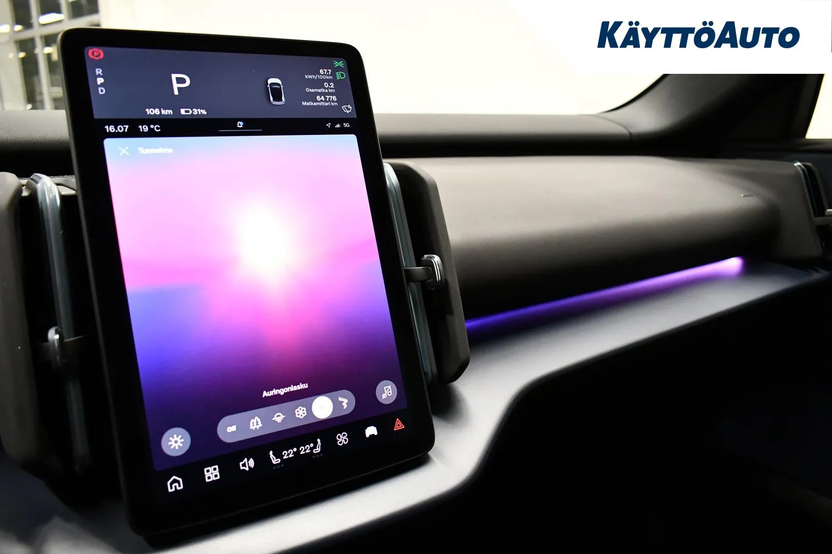 VOLVO EX30 NNR-337 carousel image