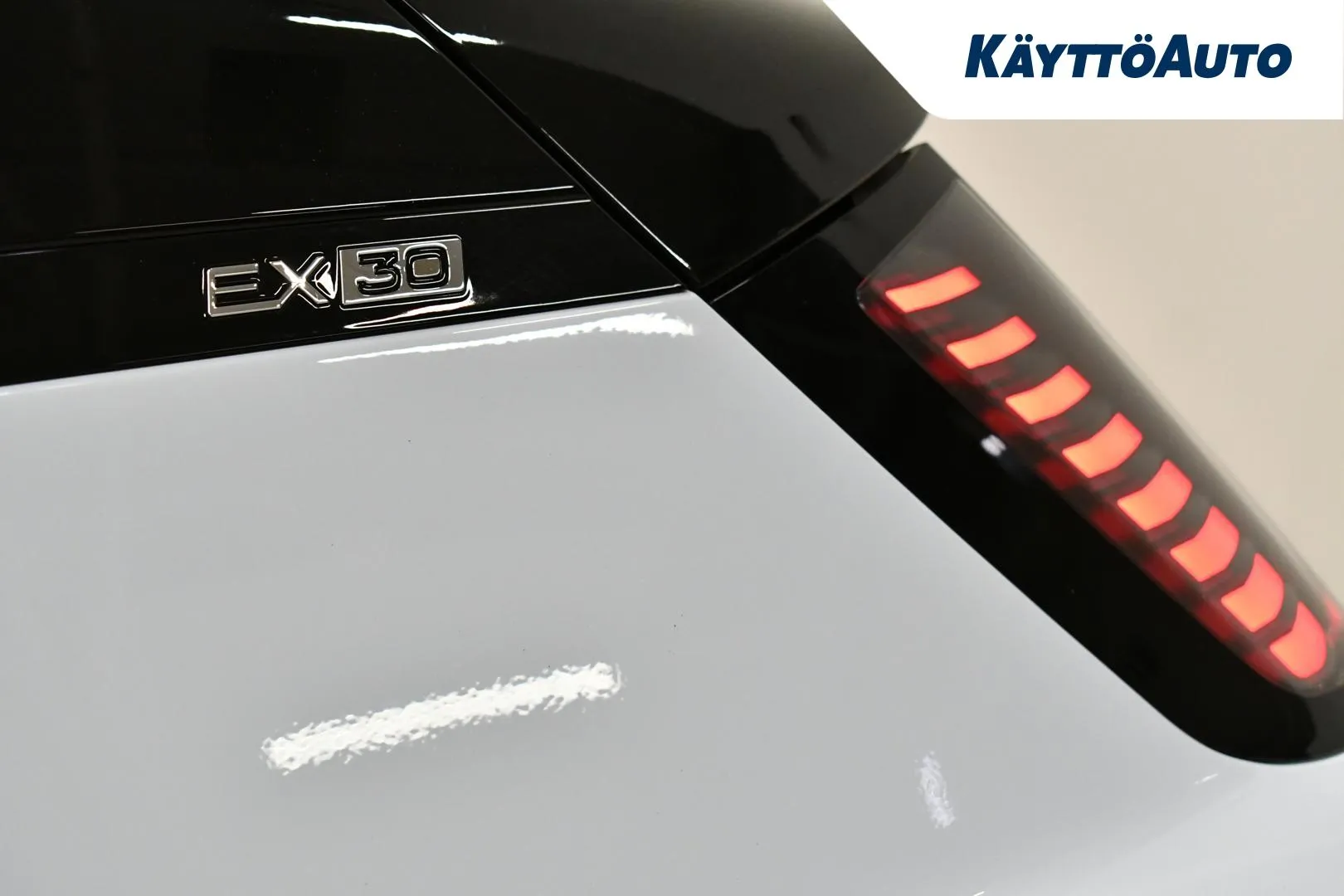 VOLVO EX30 NNR-337 carousel image