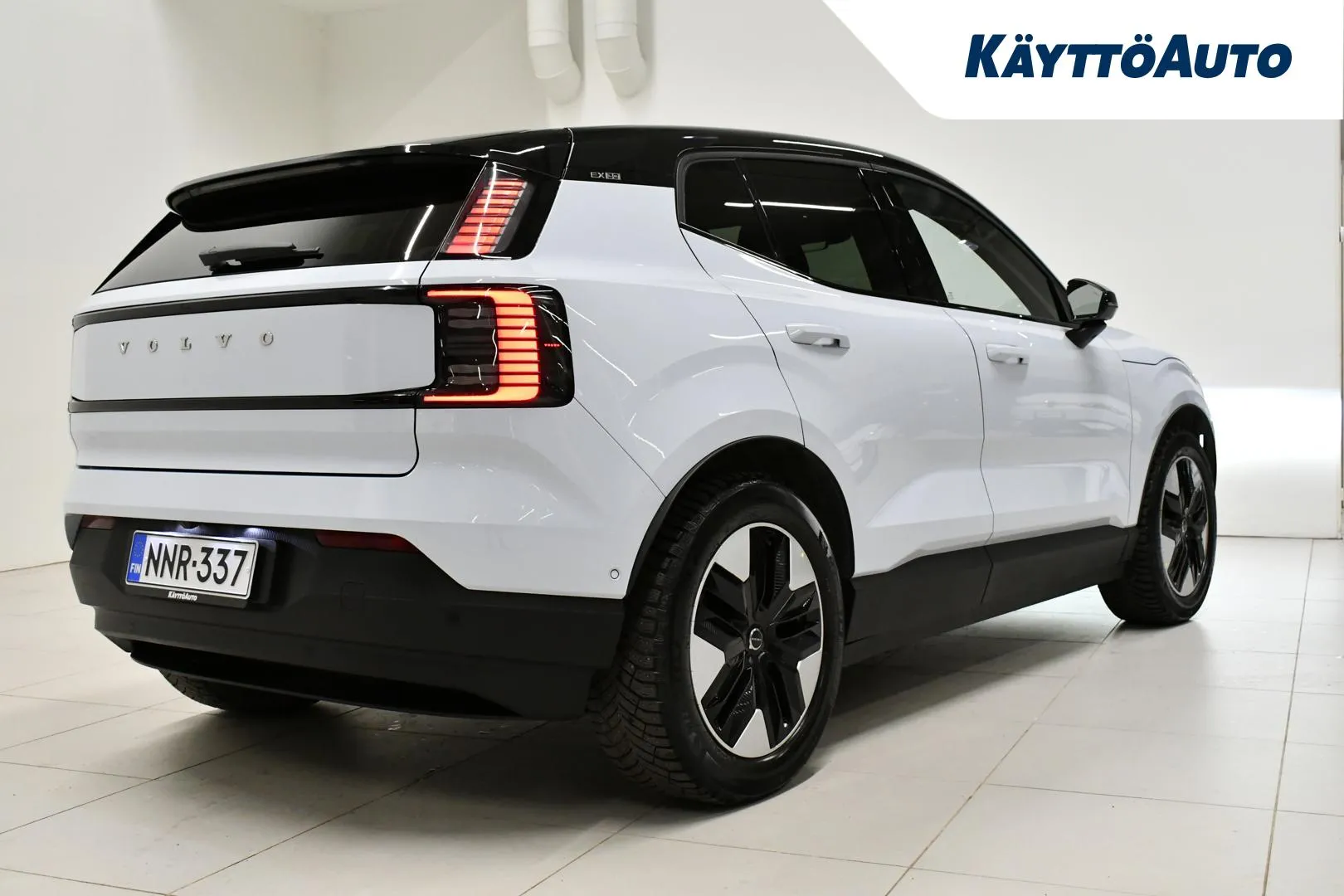 VOLVO EX30 NNR-337 carousel image