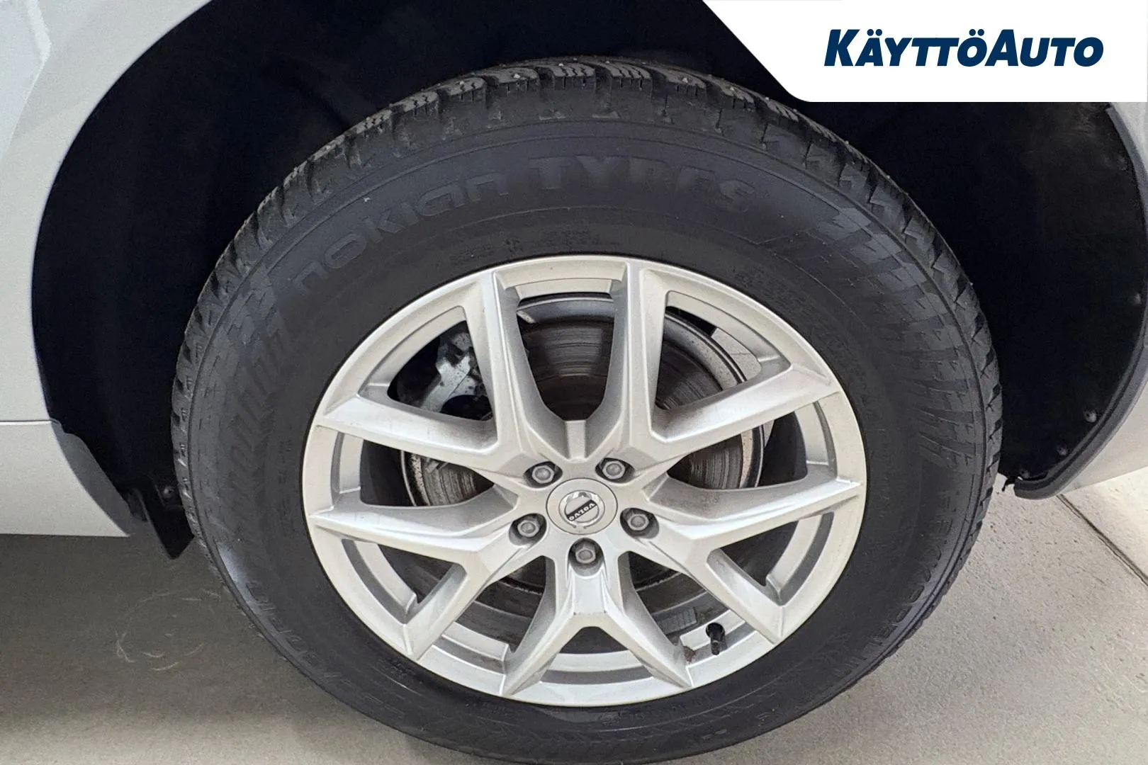 VOLVO XC60 GPJ-306 carousel image