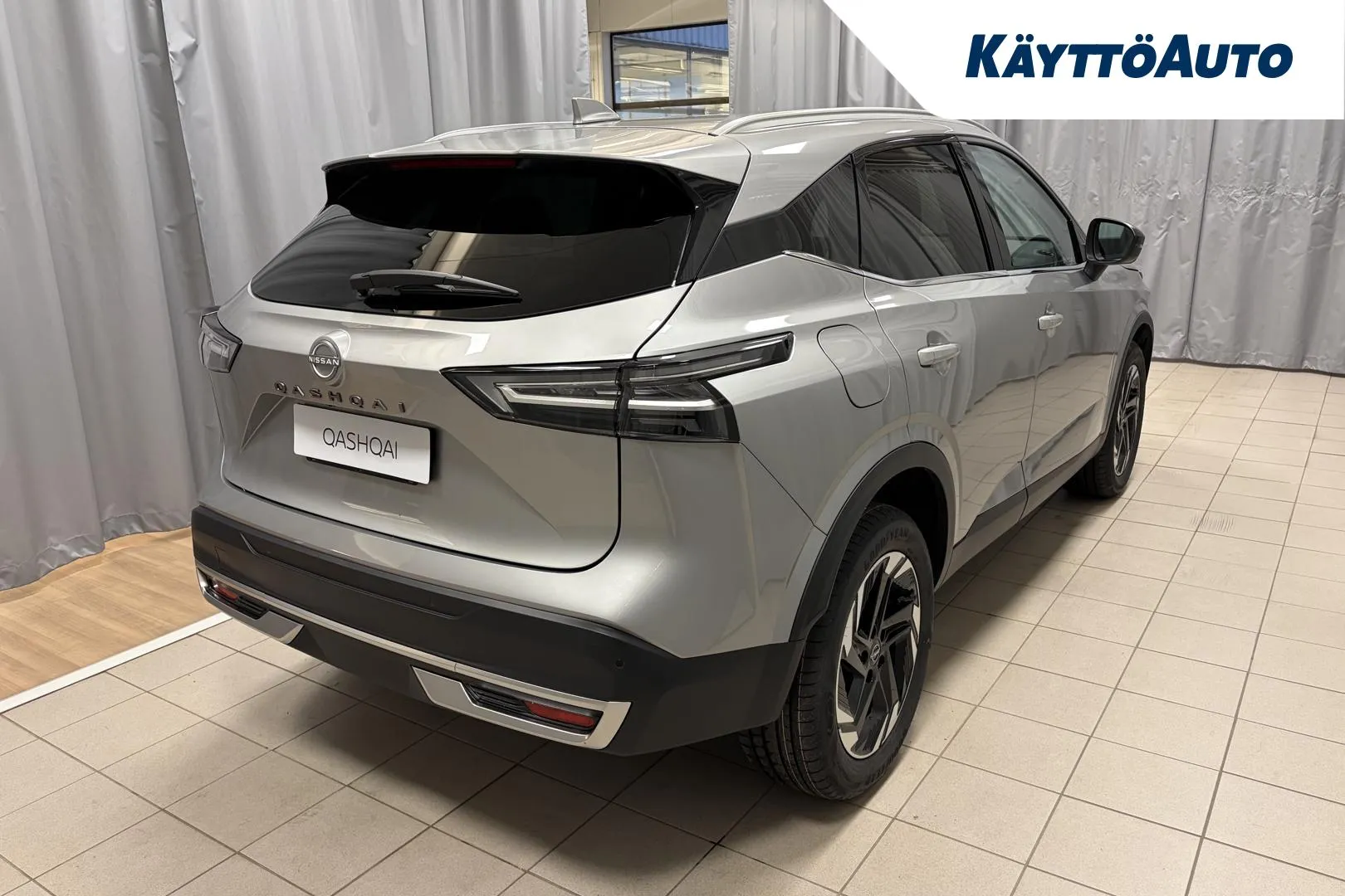 Nissan Qashqai FSR-819 carousel image