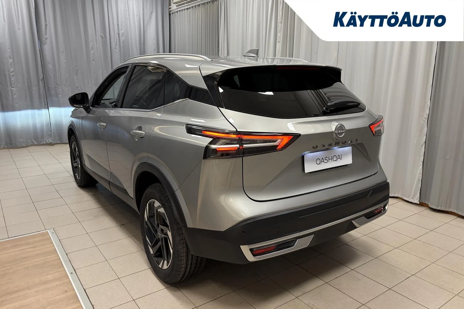 Nissan Qashqai FSR-819 carousel image