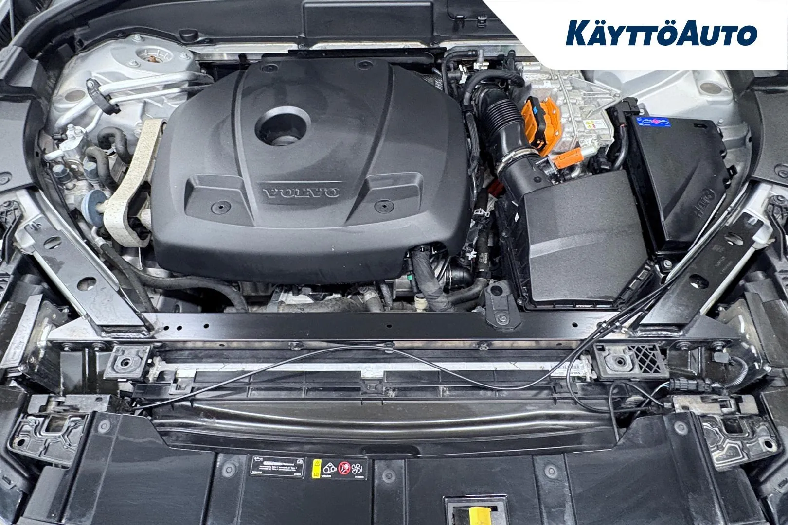 VOLVO XC60 FRH-322 carousel image