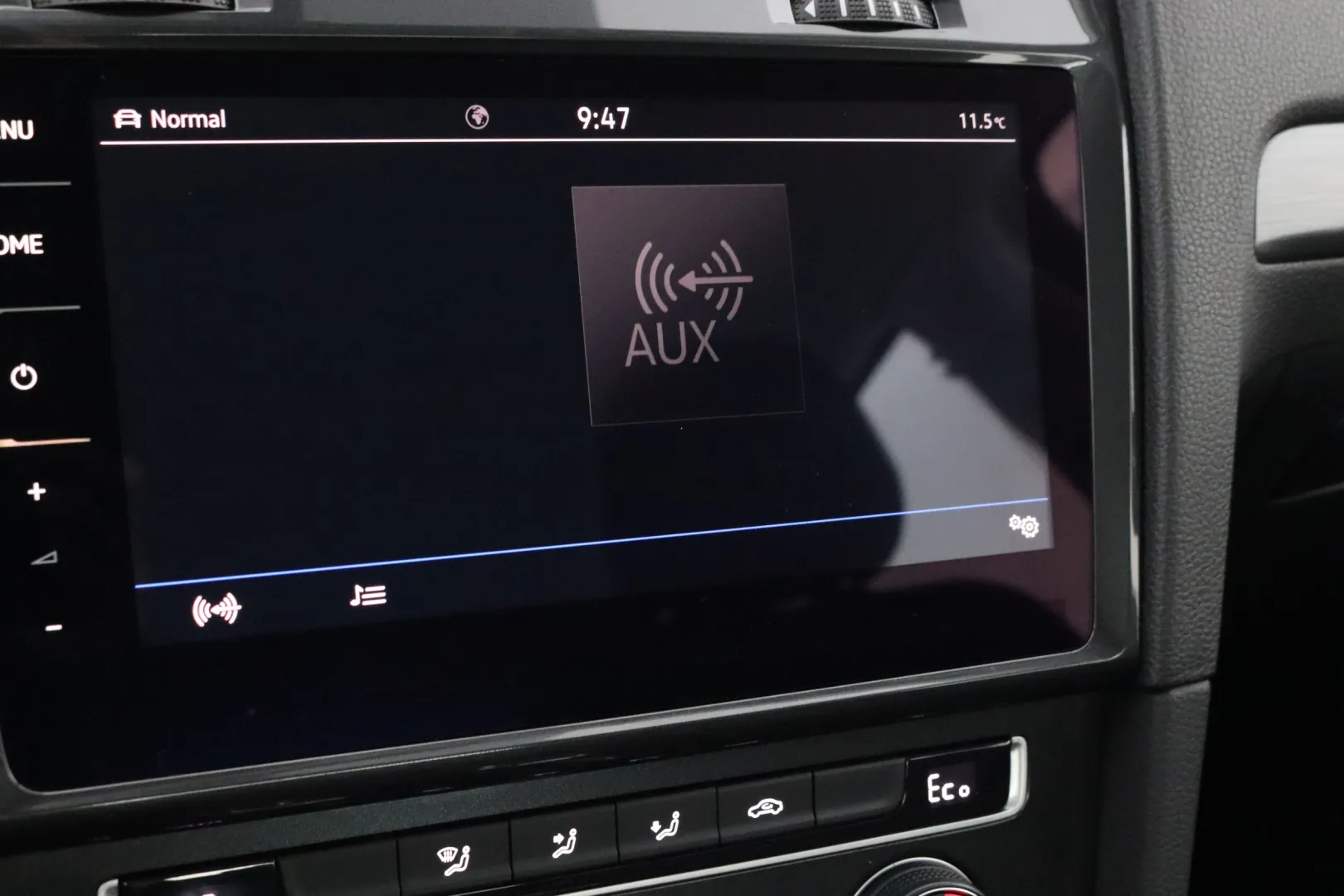 VOLKSWAGEN Golf GPC-986 carousel image