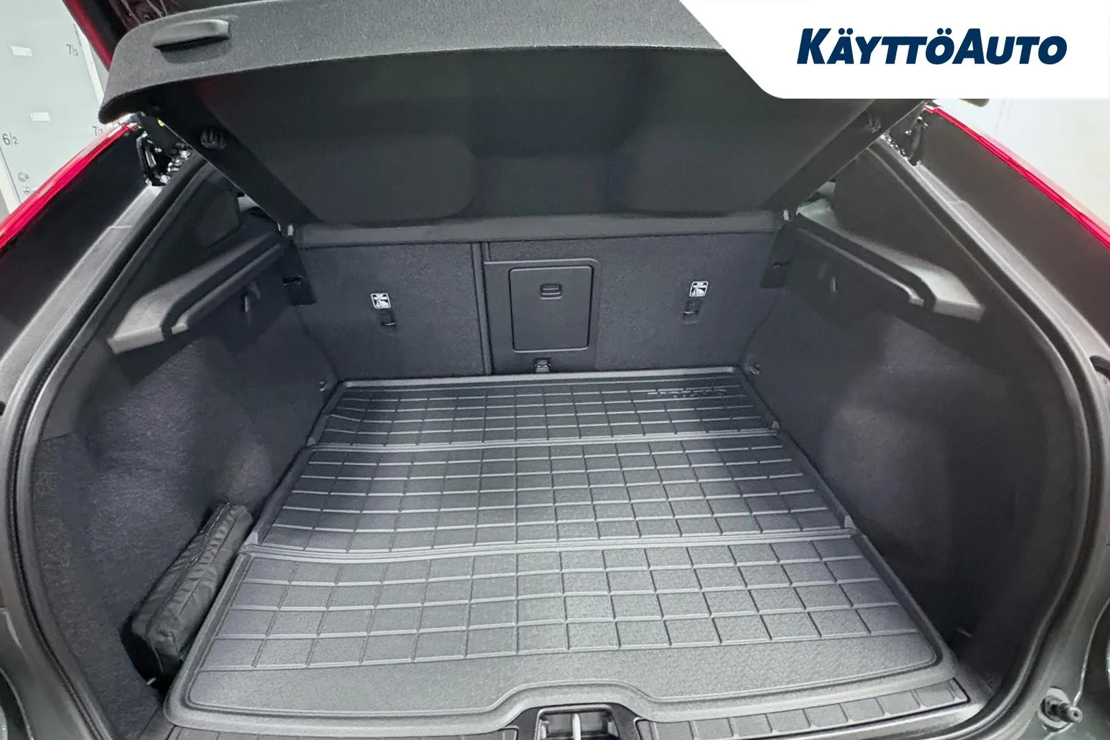 Volvo EC40 KXP-705 carousel image