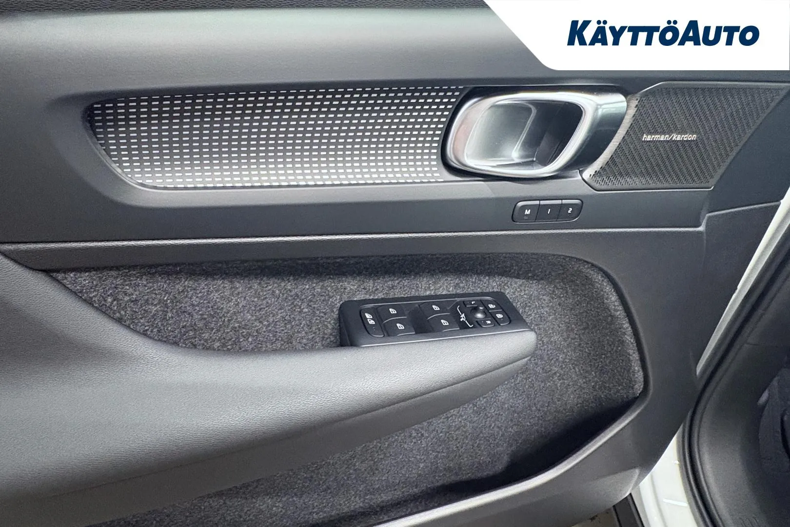 Volvo EX40 KXP-707 carousel image