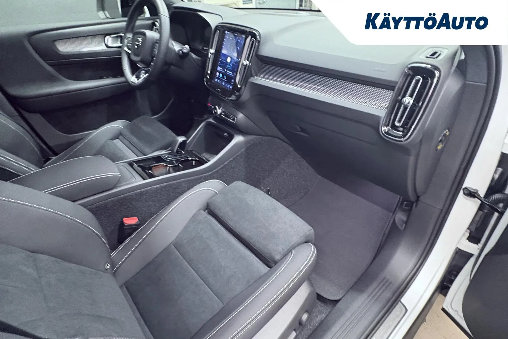 Volvo EX40 KXP-707 carousel image