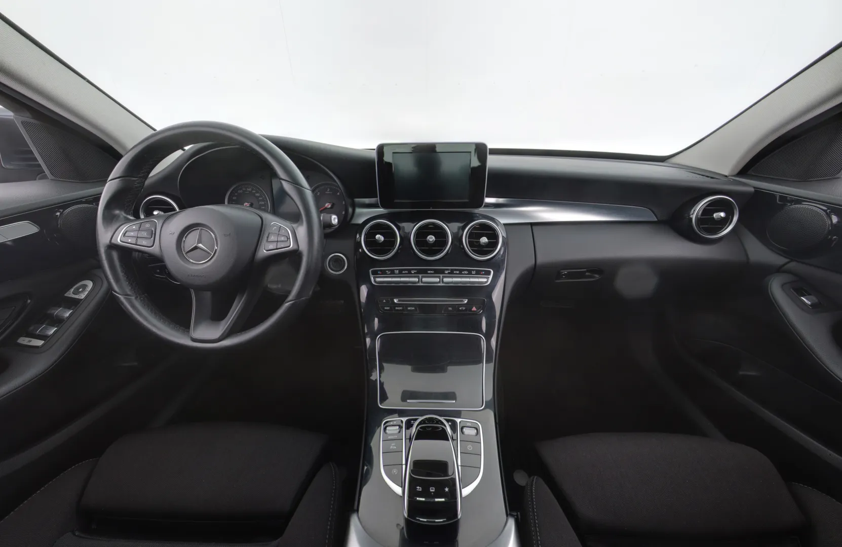 MERCEDES-BENZ C BTH-562 carousel image